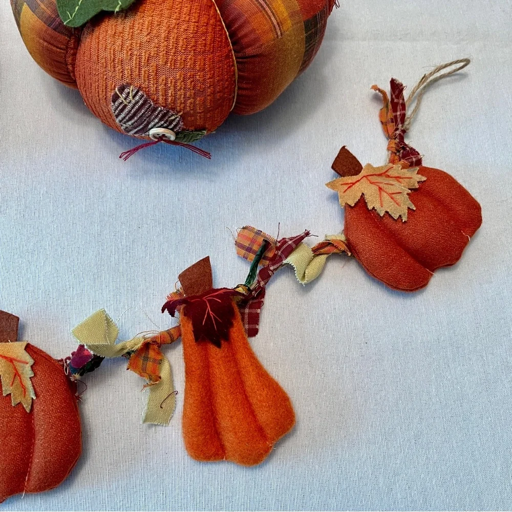 Handcrafted Felt Bundle Swag Patchwork Plaid Stuffed Pumpkins Fall Thanksgiving